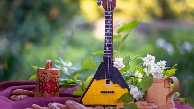 Познавательный урок «День балалайки»